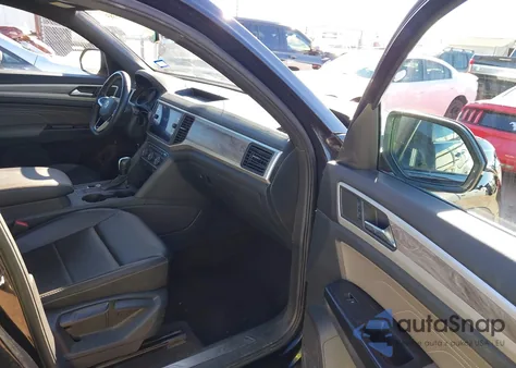 2021 Volkswagen Atlas Cross Sport 2.0T Se W/Technology z USA, uszkodzony, nr VIN 1V2WC2CA5MC211814